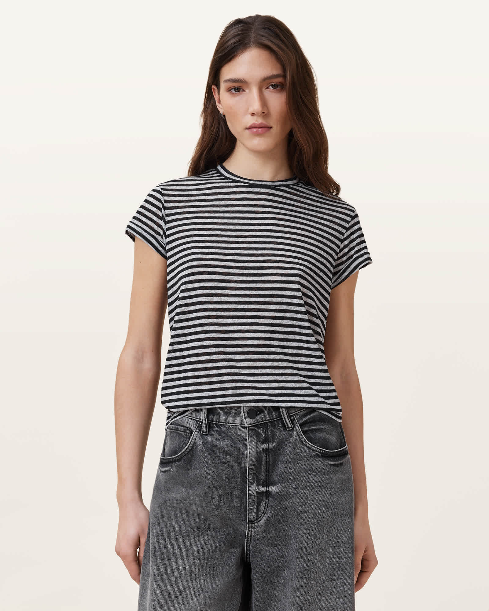 Anna Crew Neck Short Sleeve T-Shirt Chalk/Ink | ALLSAINTS US