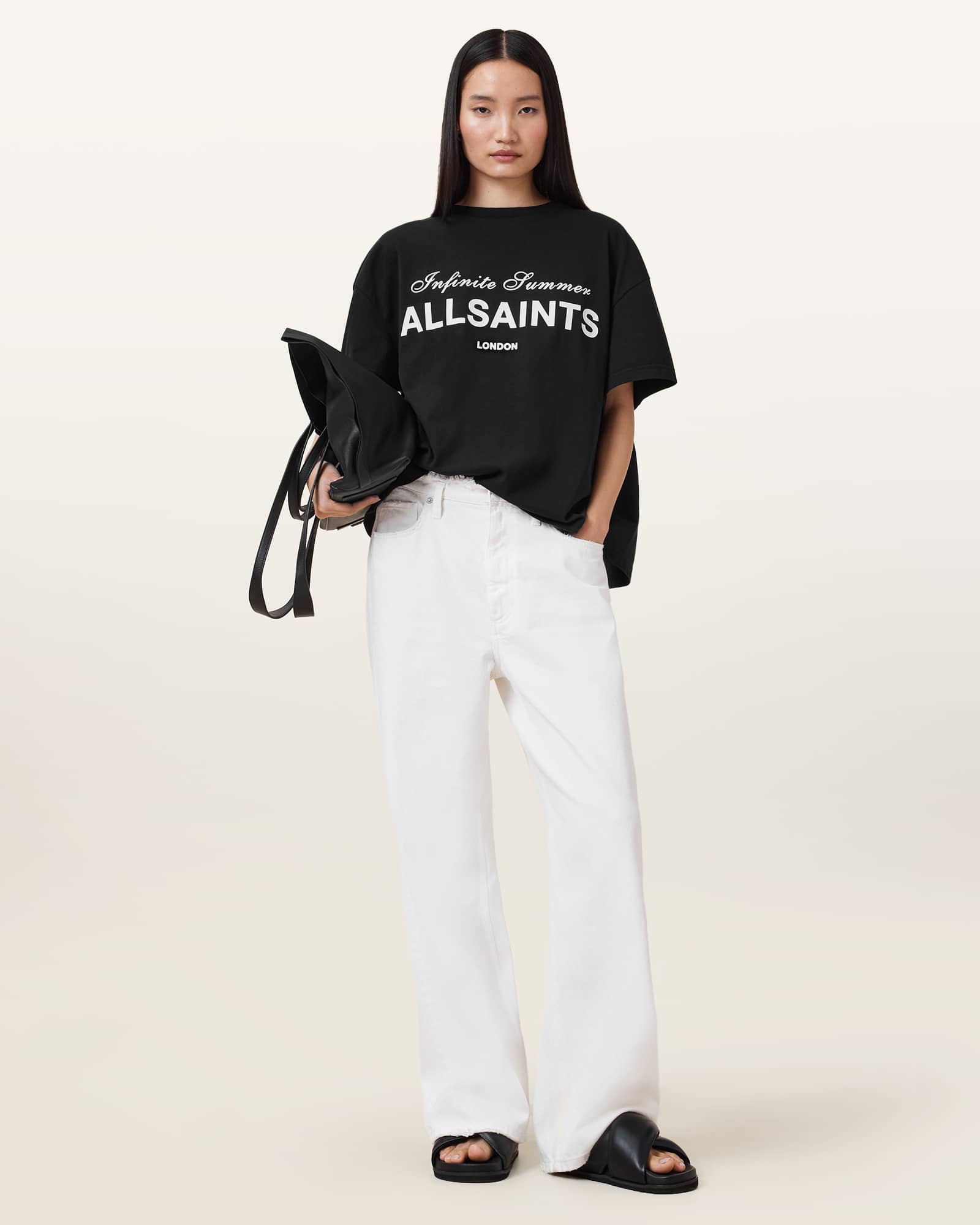 Avri Oversized T-shirt