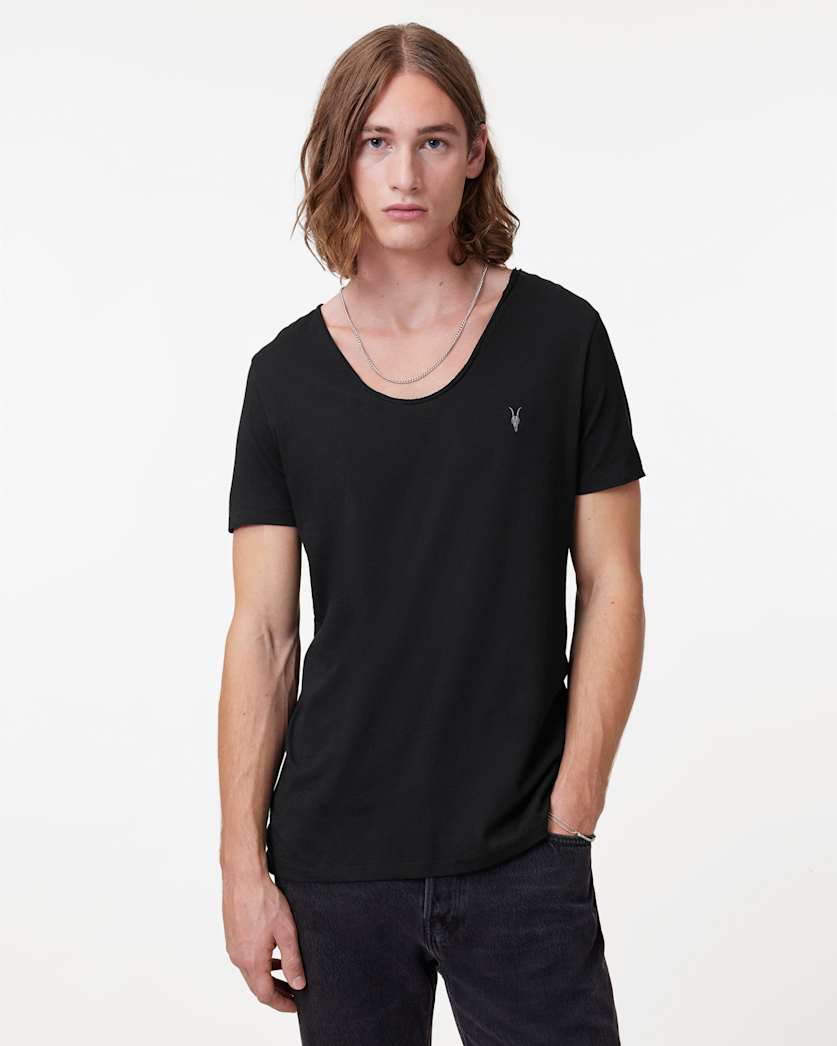 Tonic Scoop Neck Slim Ramskull T-Shirt
