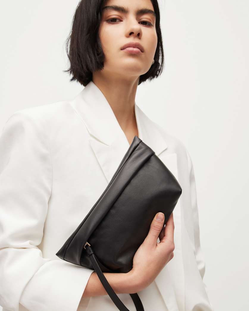 Paloma Leather Wristlet