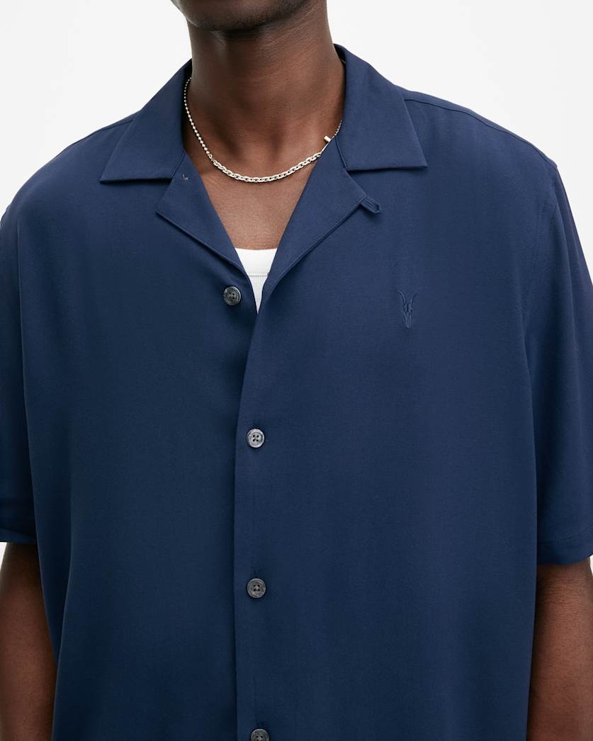 Venice Revere Collar Ramskull Shirt