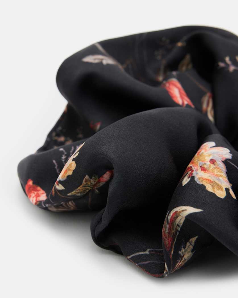 Tanana Oversized Printed Scrunchie