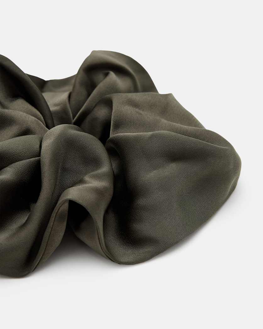 Tar Oversized Scrunchie