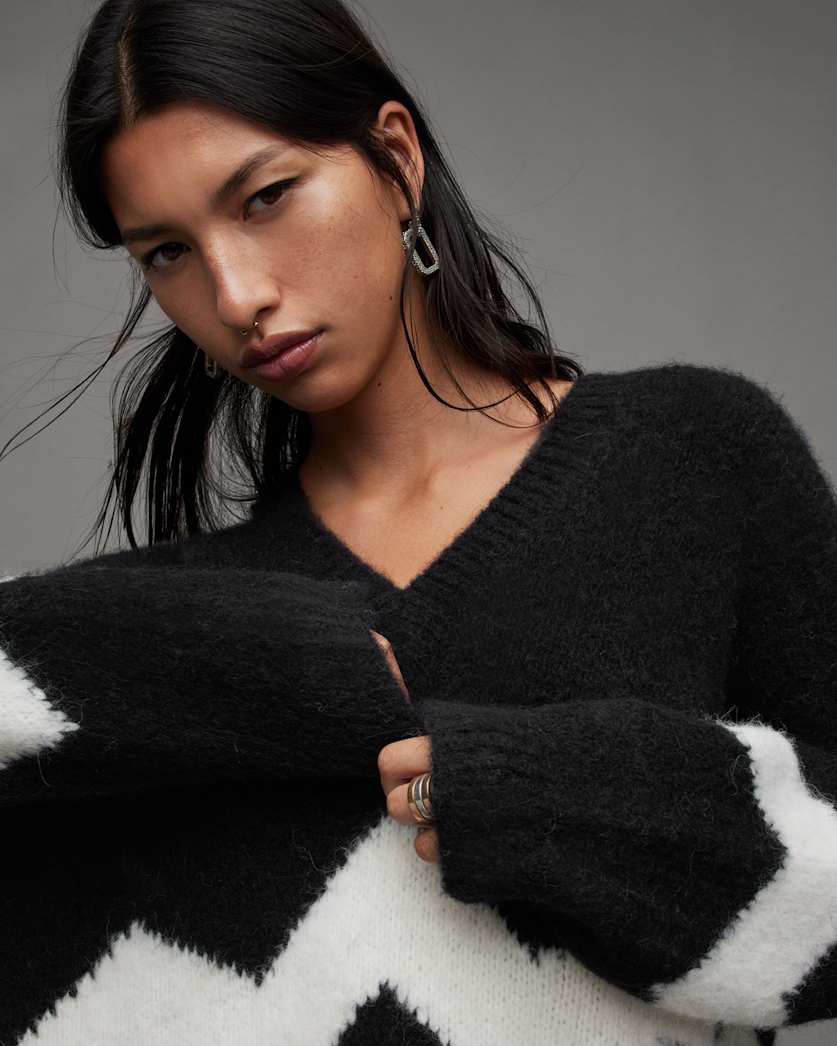 Ziggi Zig Zag Striped V-Neck Jumper