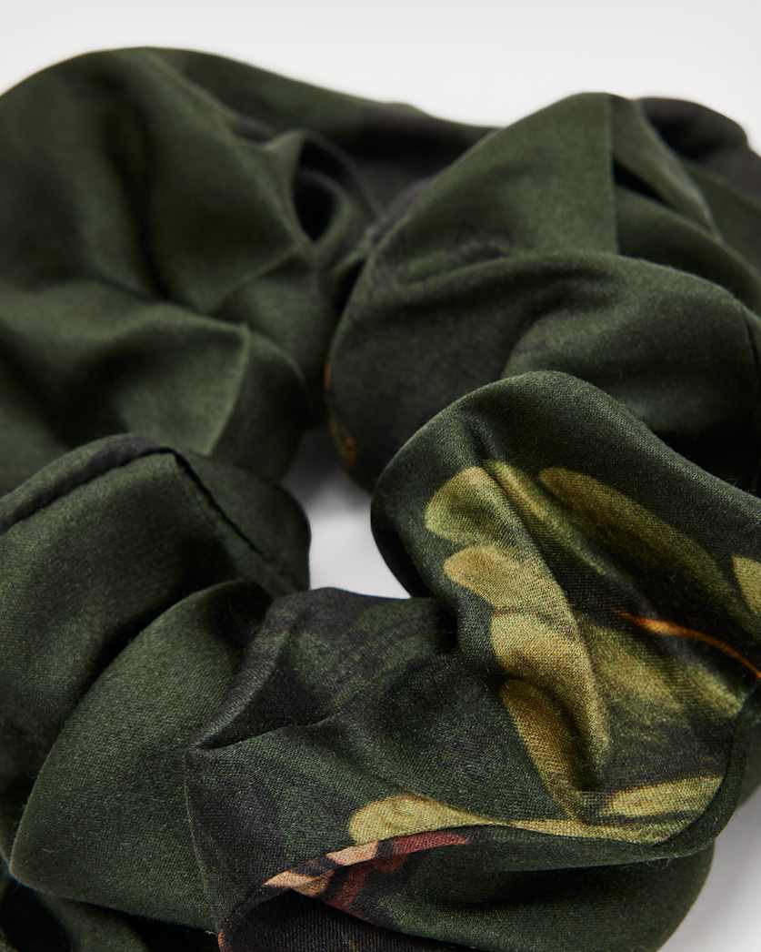 Lilly Oversized Scrunchie