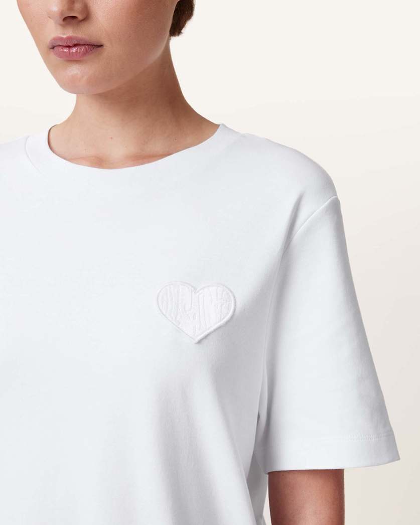 Lover Lisa Embroidered T-Shirt