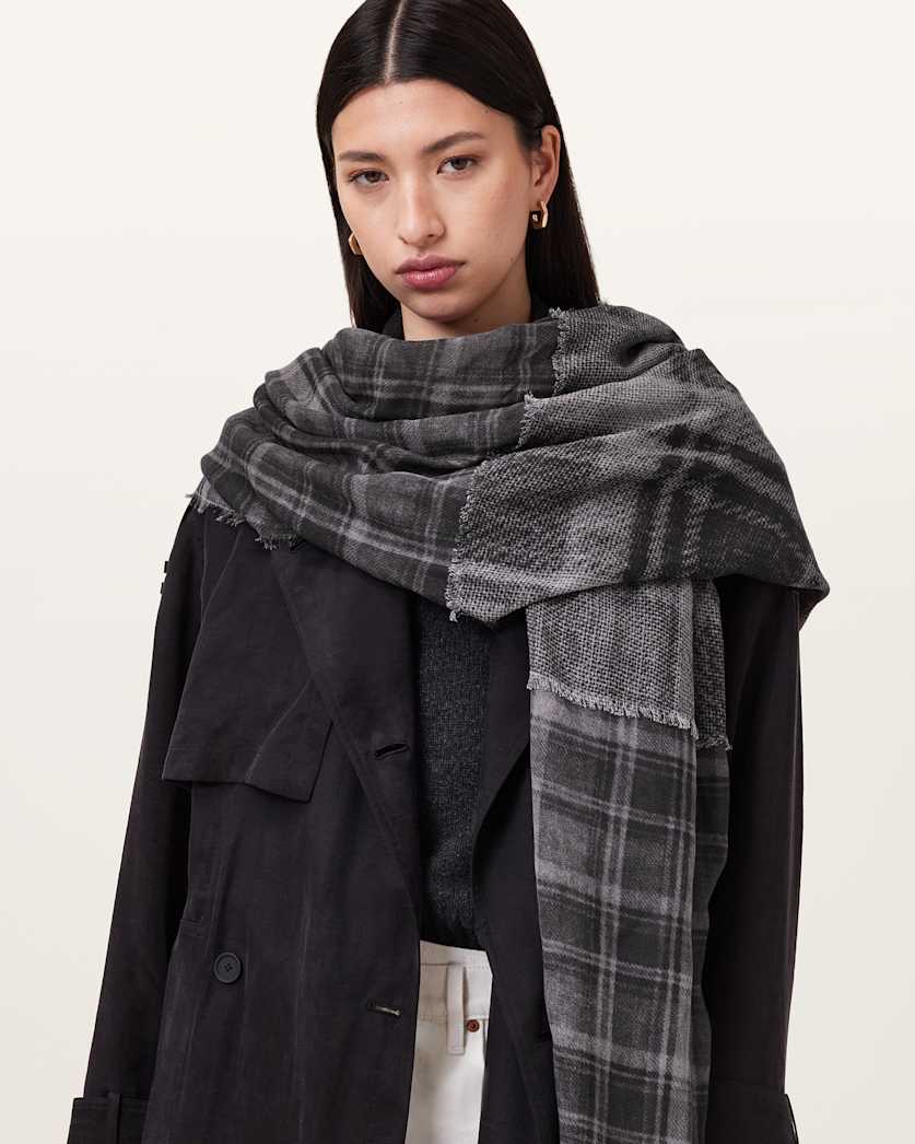 Rumi checked scarf