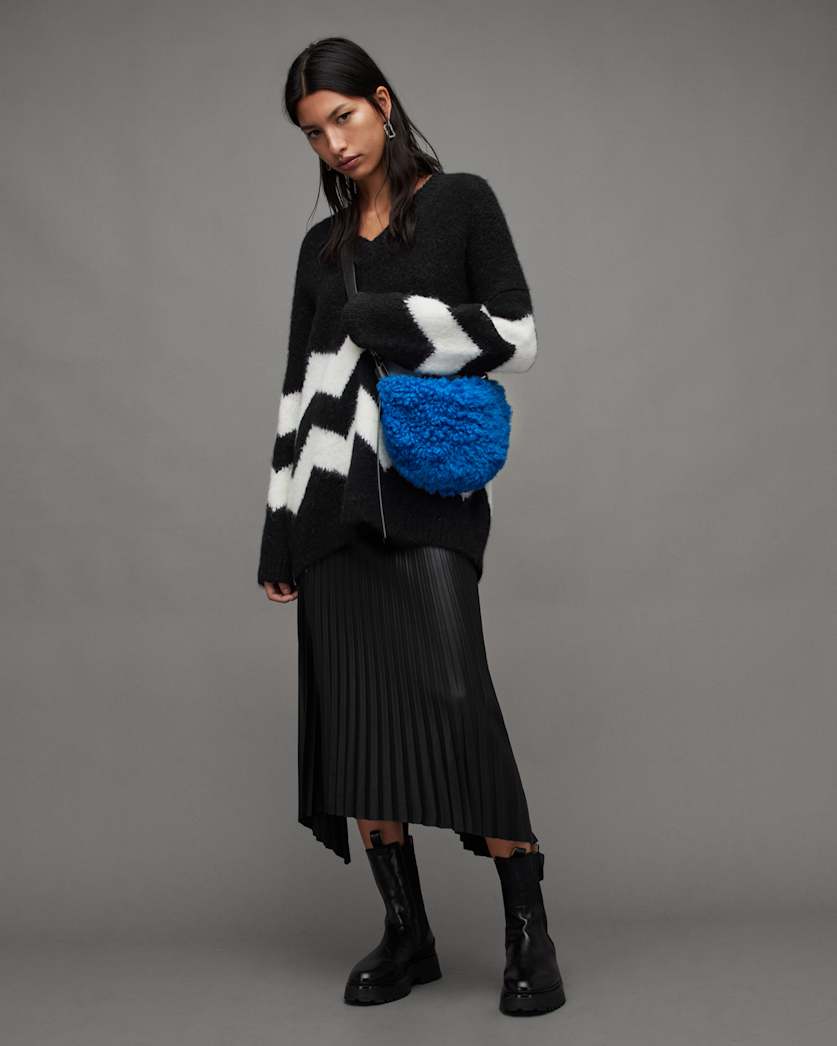 Ziggi Zig Zag Striped V-Neck Jumper