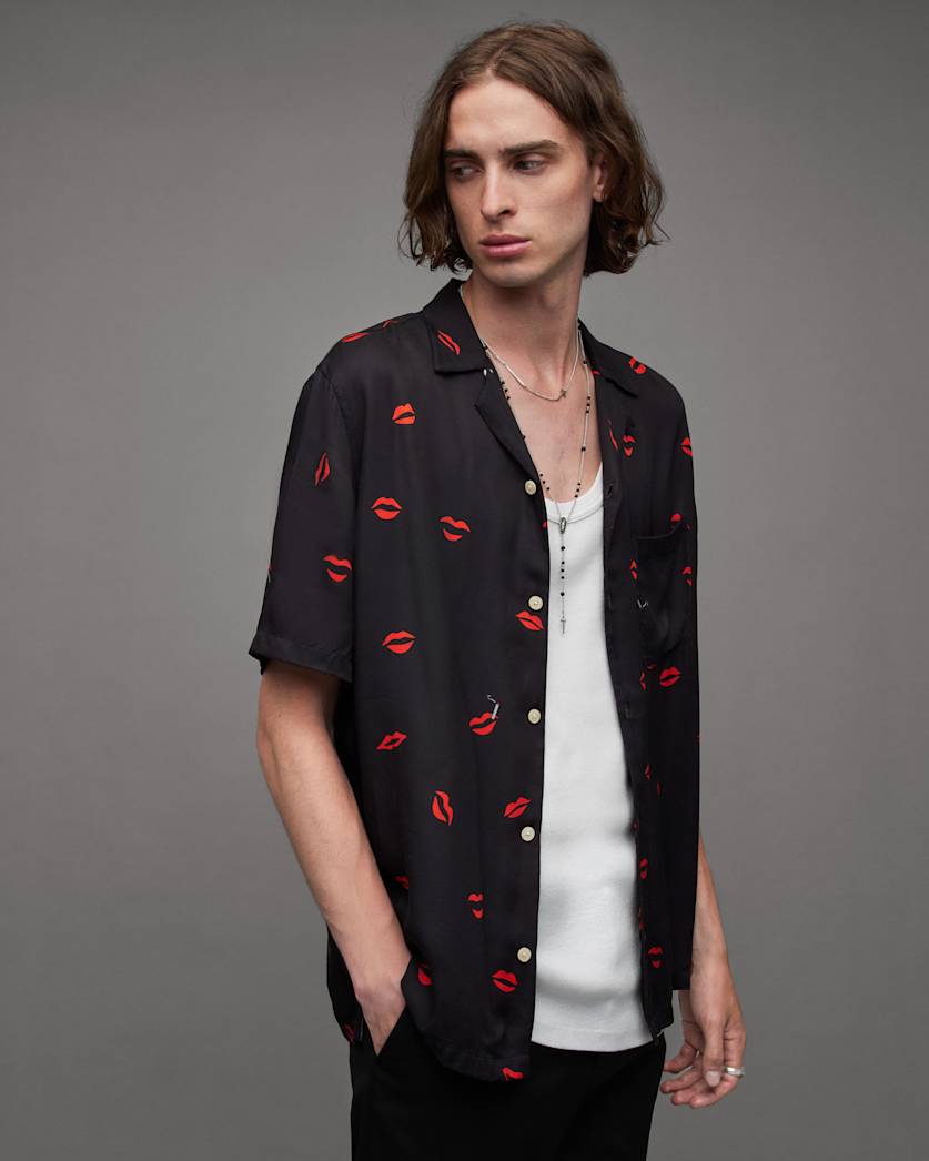 Tekisuto Lip Print Short Sleeve Shirt