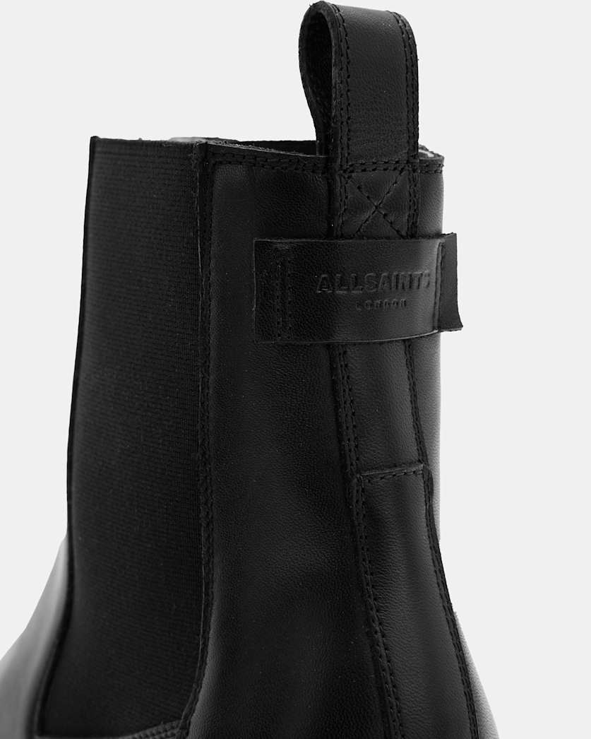 Fox Pointed Toe Leather Chelsea Boots