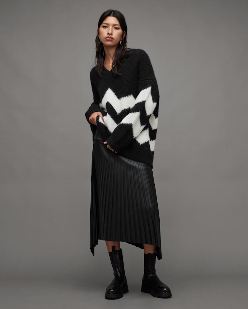 Ziggi Zig Zag Striped V-Neck Jumper