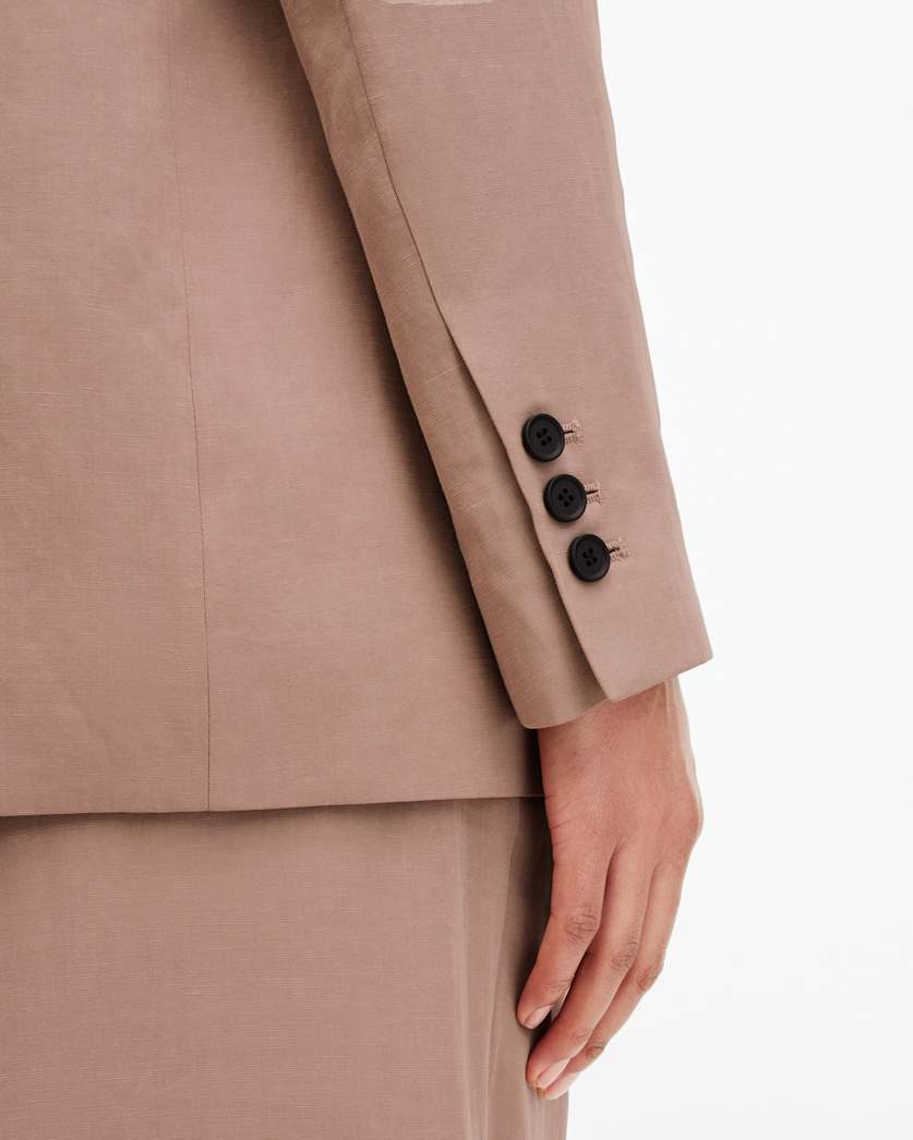 Deri Lyn Linen Blend Blazer