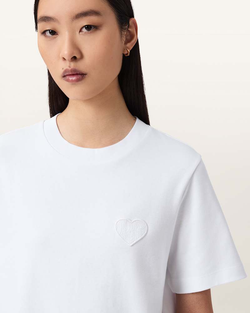 Lover Lisa Embroidered T-Shirt 