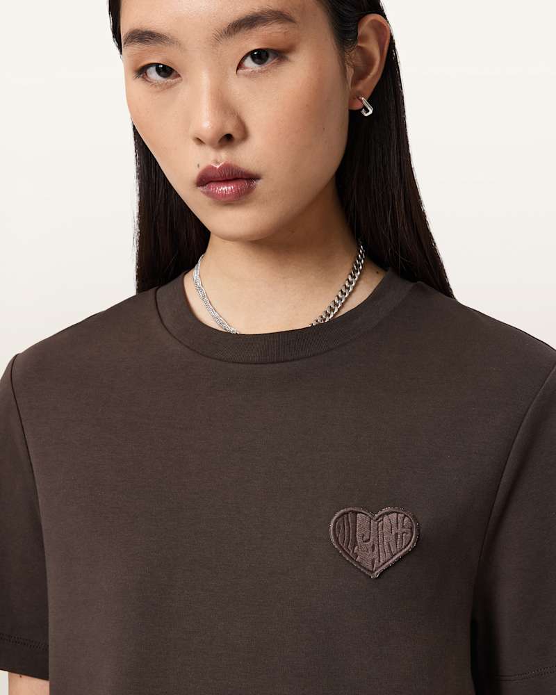 Lover Lisa Embroidered T-Shirt