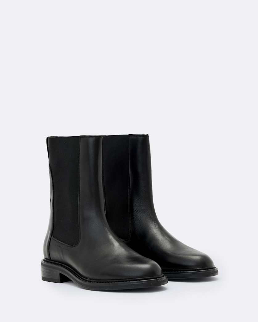 Chelsea boot
