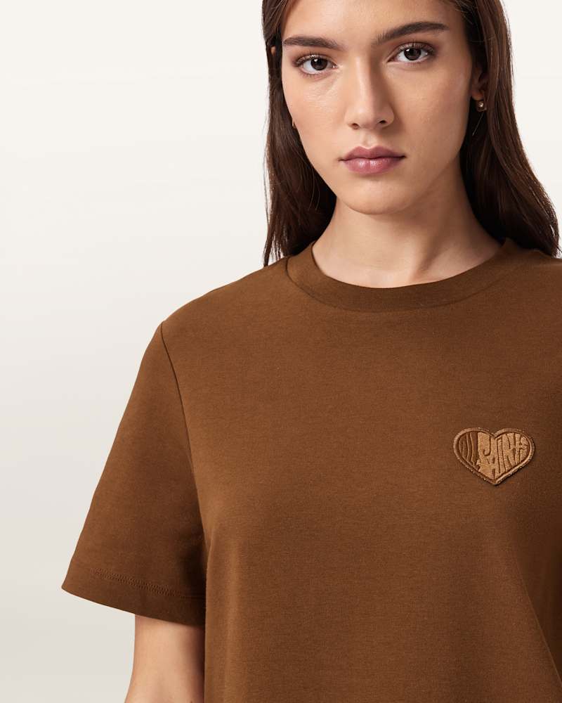 Lover Lisa Embroidered T-Shirt