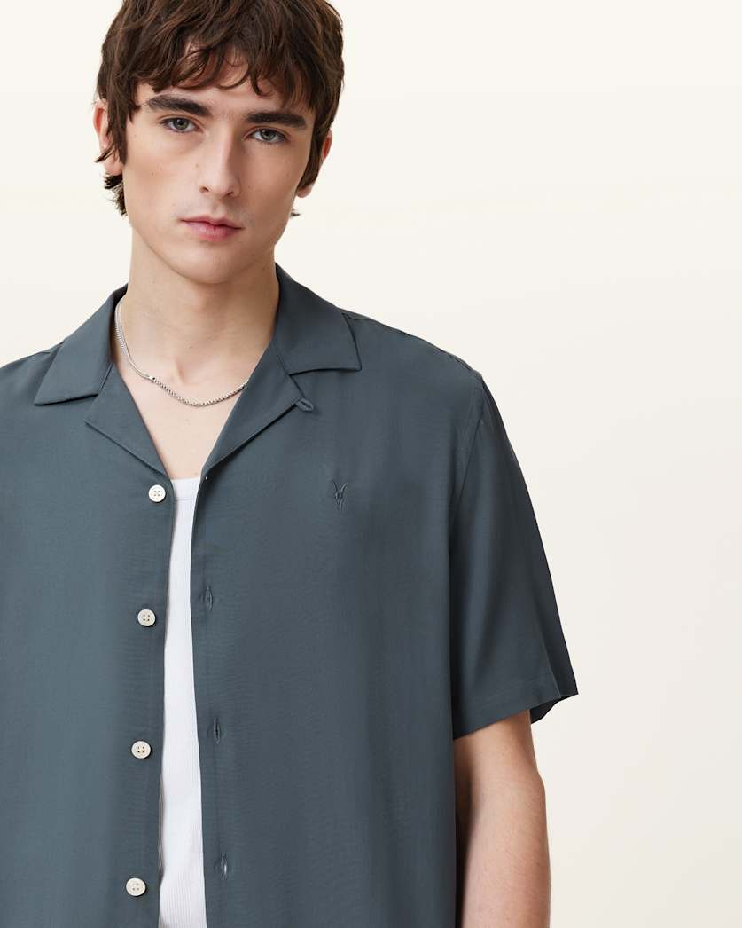 Venice Revere Collar Ramskull Shirt