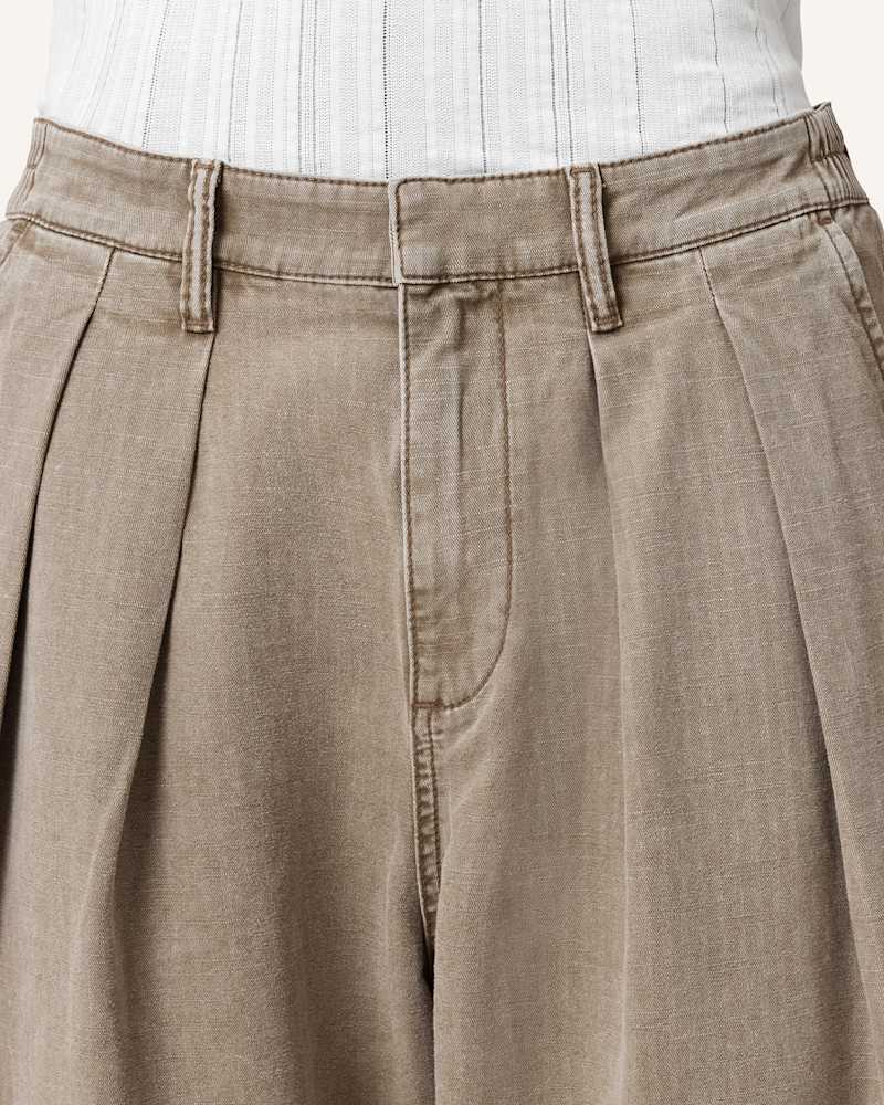 Becco Tapered Leg Pleated Trousers