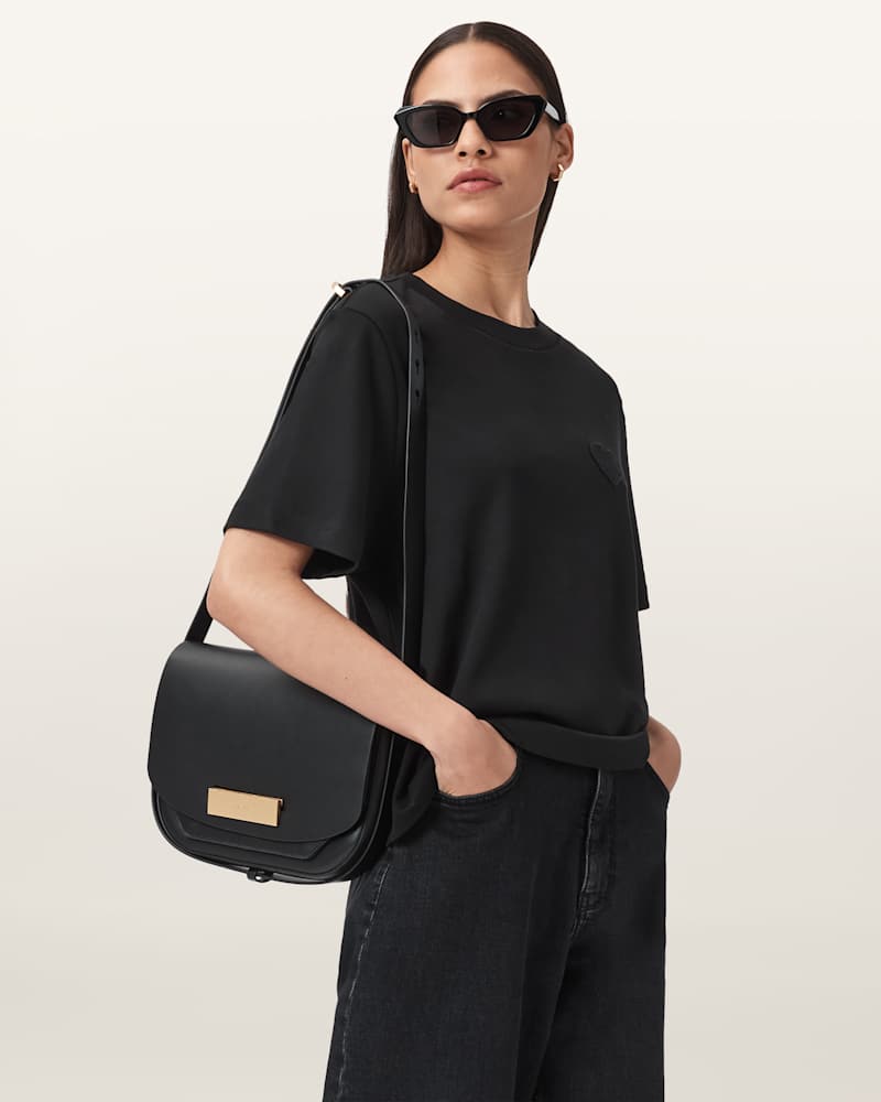 Lover Lisa Embroidered T-Shirt 