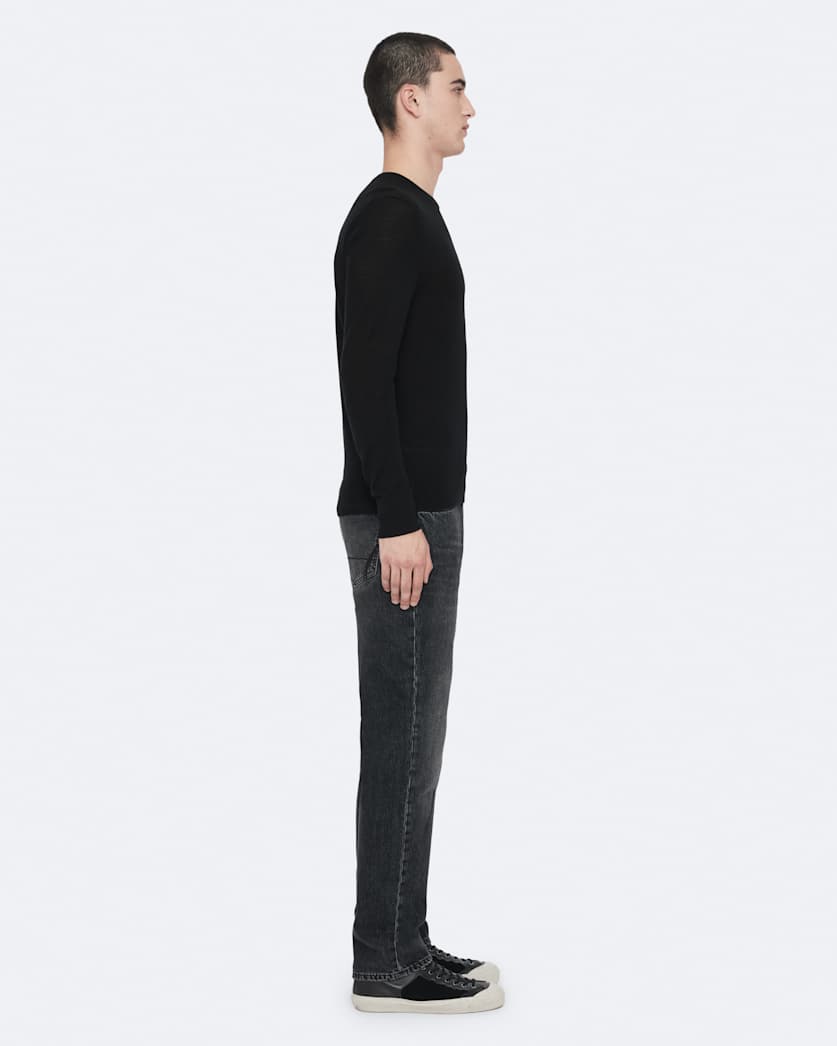 Loose-Straight Leg Jeans