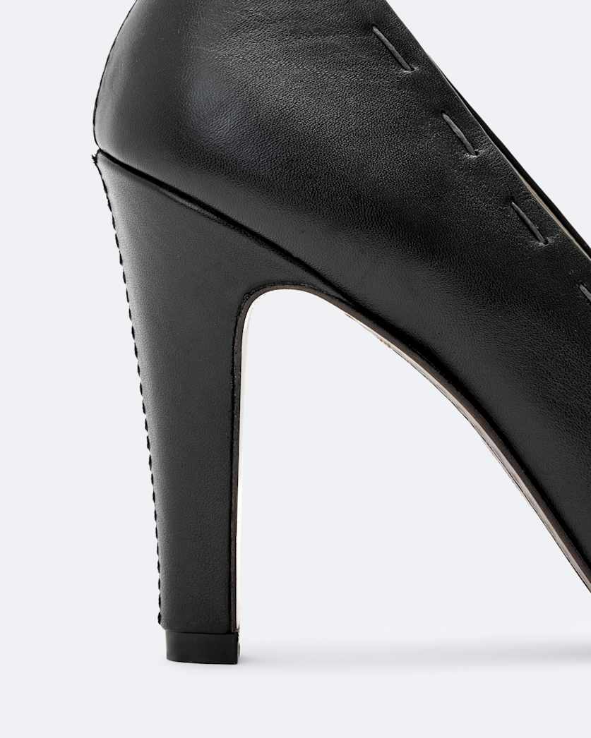 Hand stitch almond toe court shoes