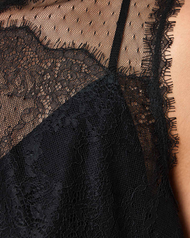 Clara Lace Trim Sleeveless Top