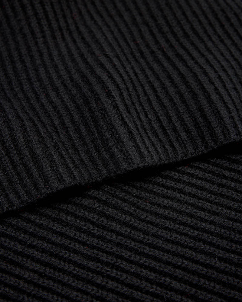 Wren Hooded Wool Scarf