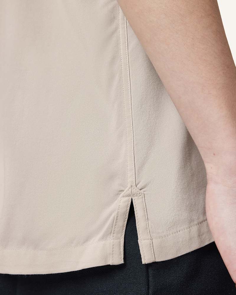 Venice Revere Collar Ramskull Shirt