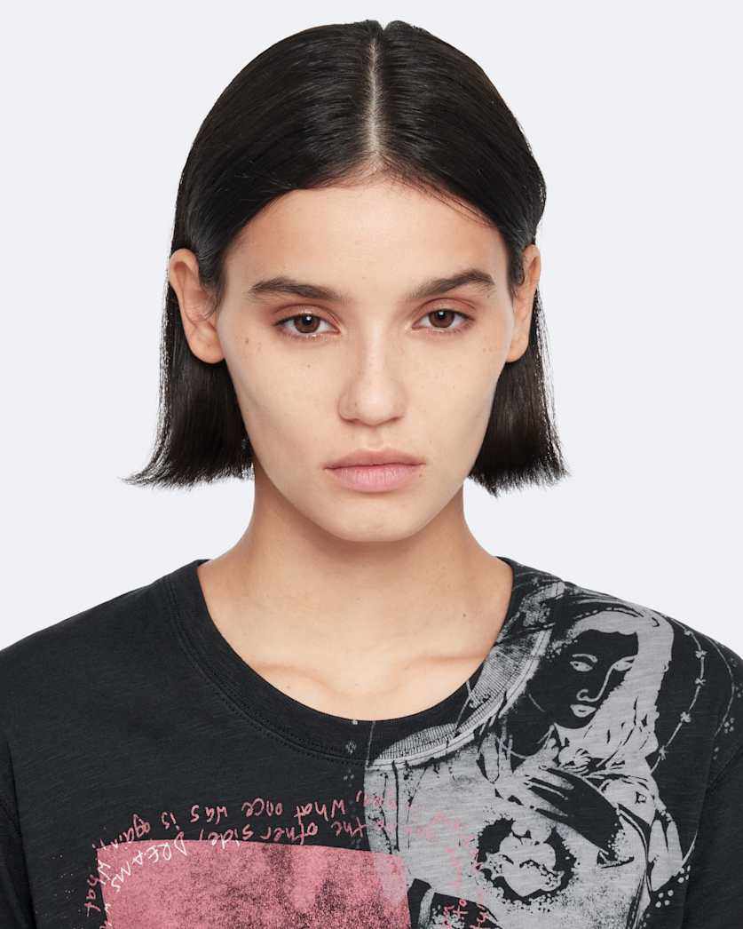 Hela Dreams Slim-Fit T-Shirt