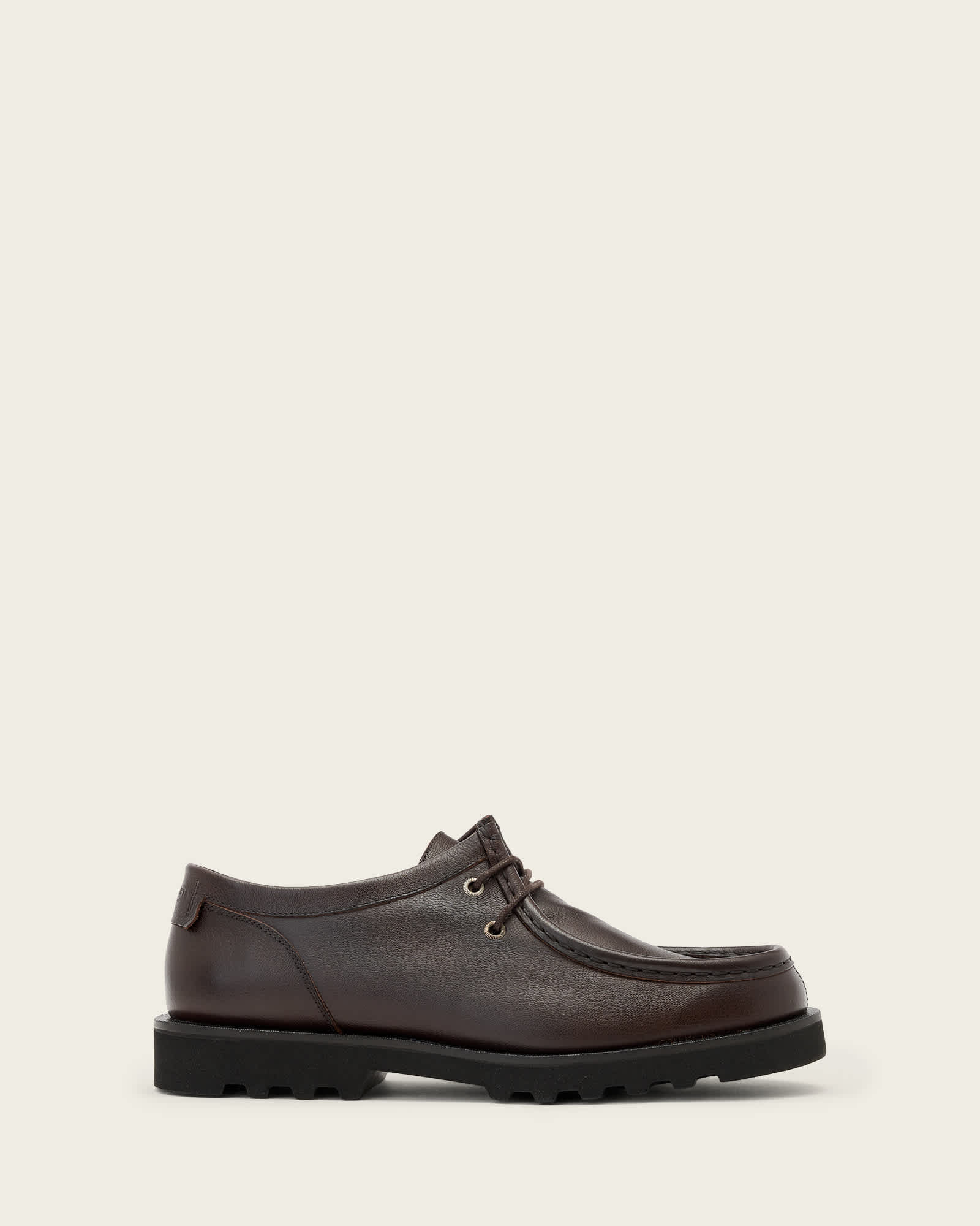 LACE-UP SHOES