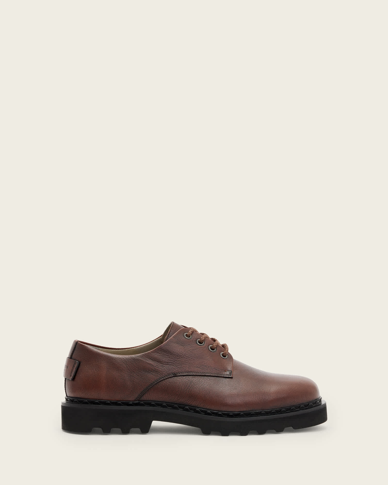 LACE-UP SHOES