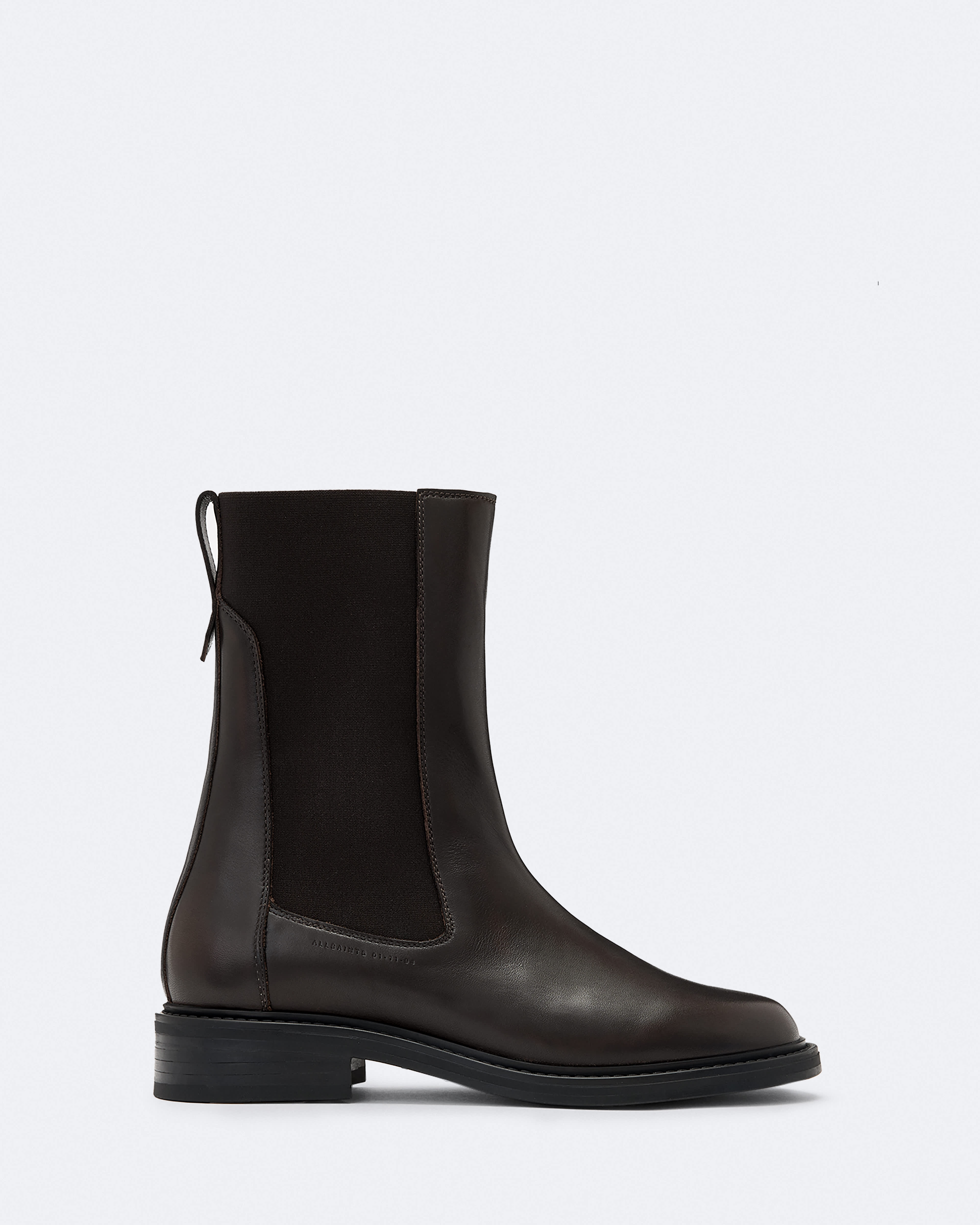 CHELSEA BOOTS
