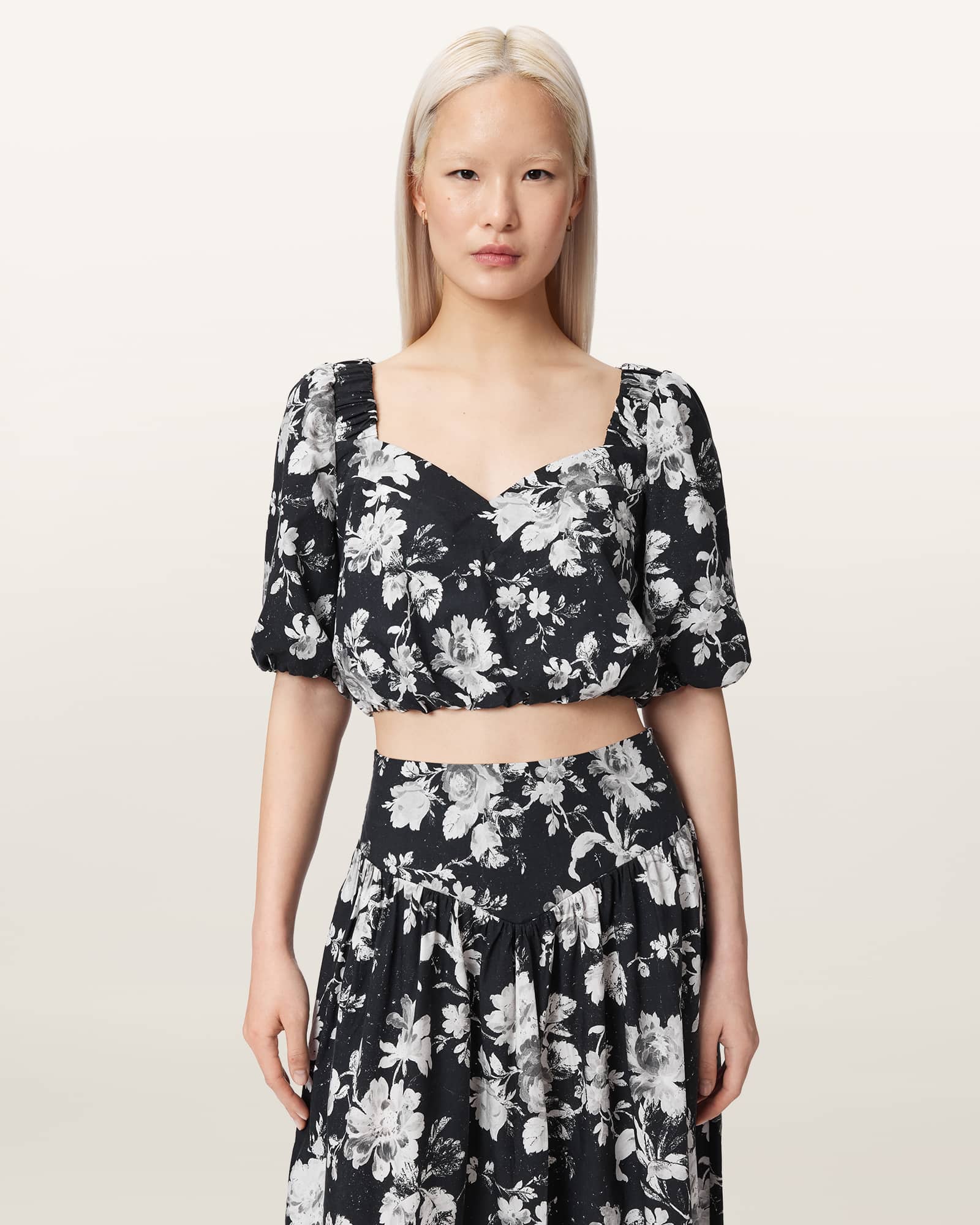 Allsaints Women's Black Levy Floral Cropped Top - Size  16