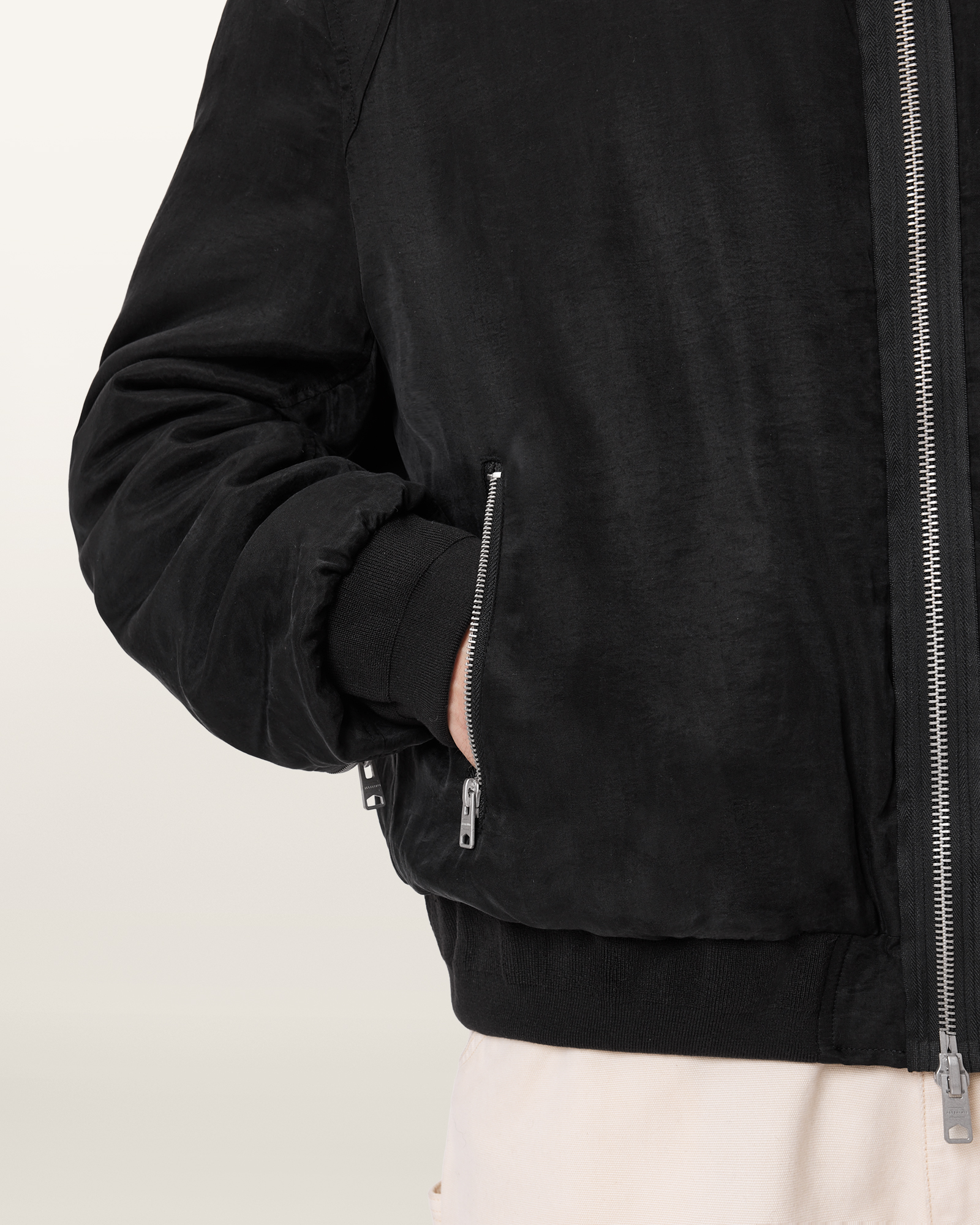 WELT POCKETS