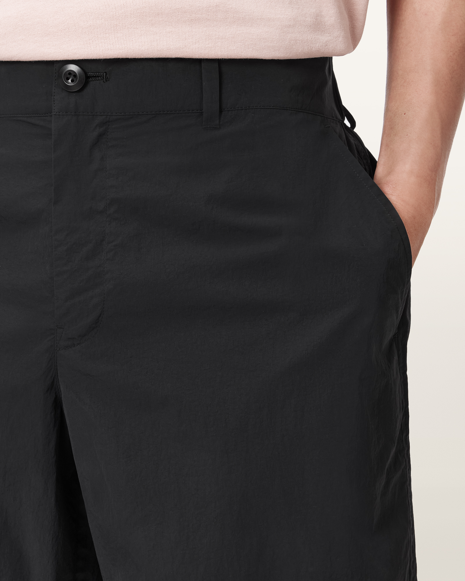 ELASTICATED WAISTBAND