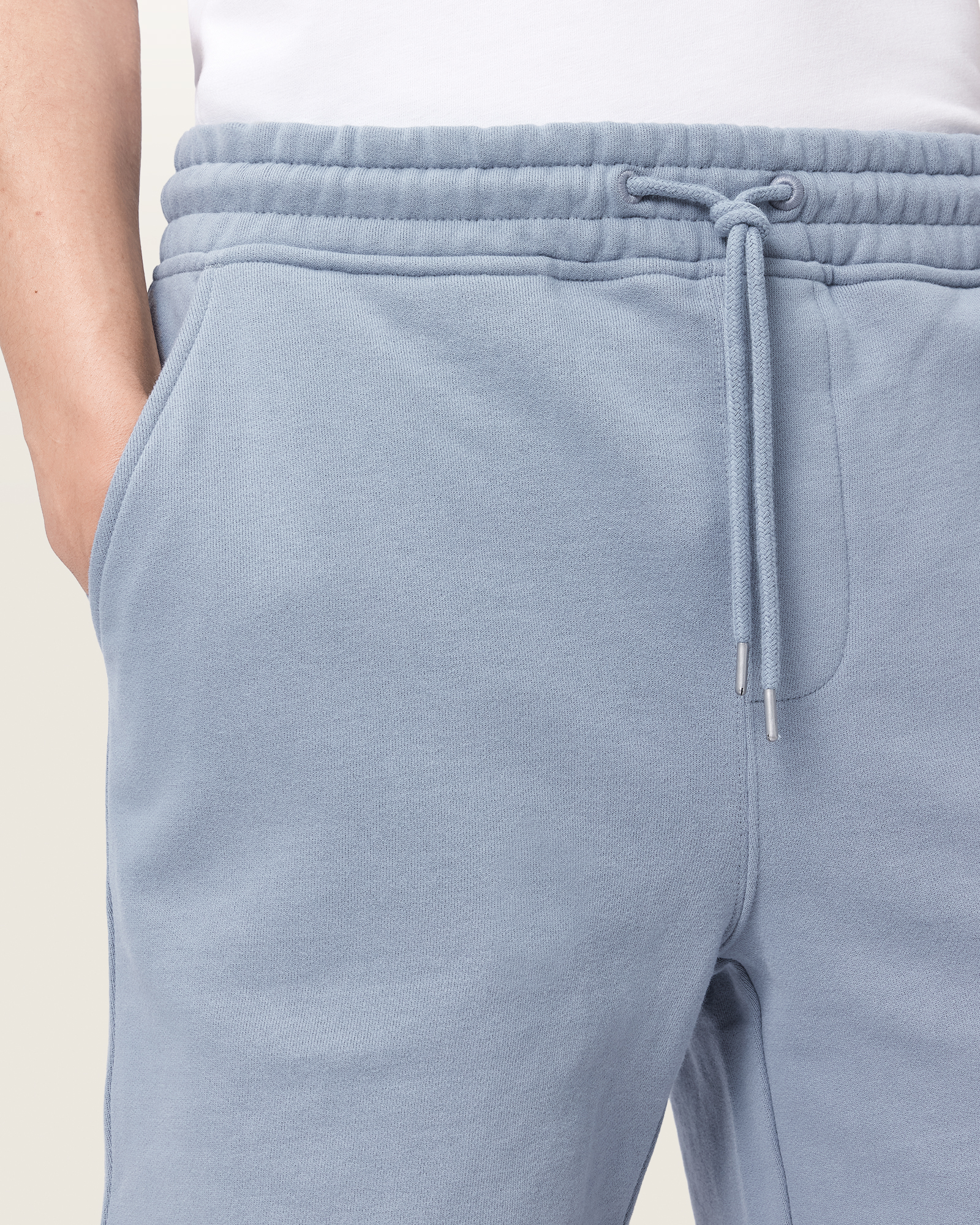 ELASTICATED WAISTBAND