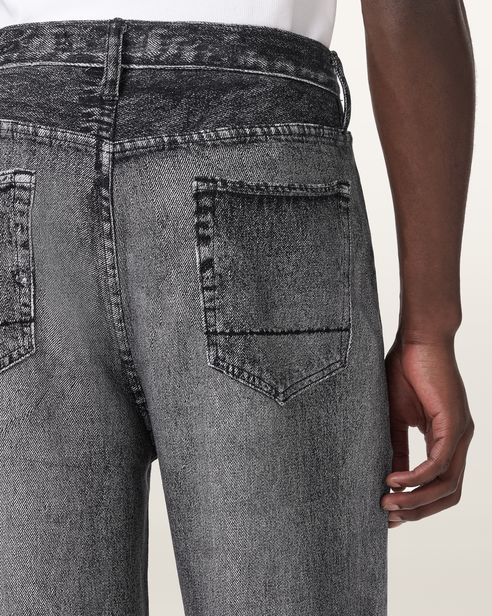 ILLUSION OF DENIM