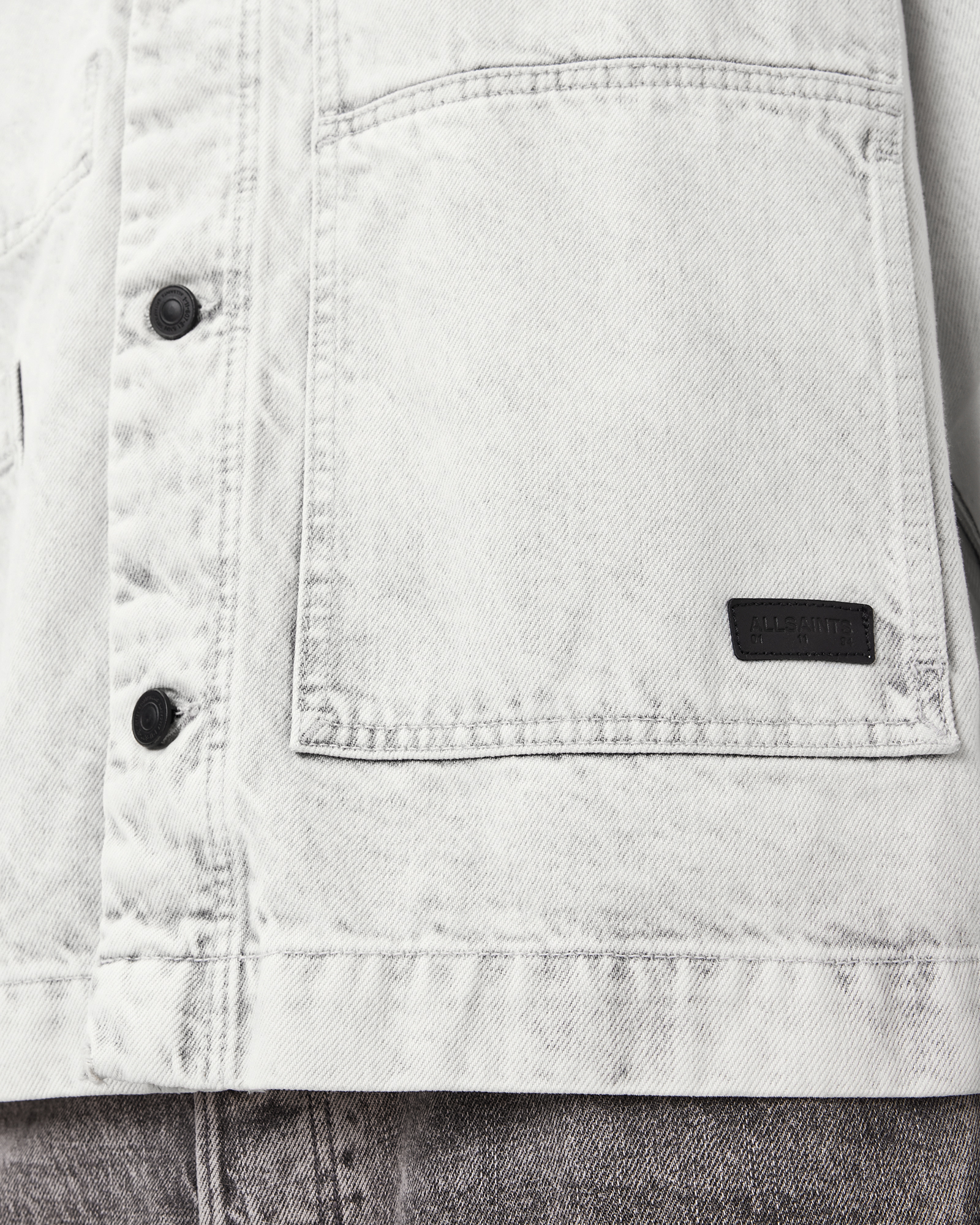 CLASSIC DETAILS