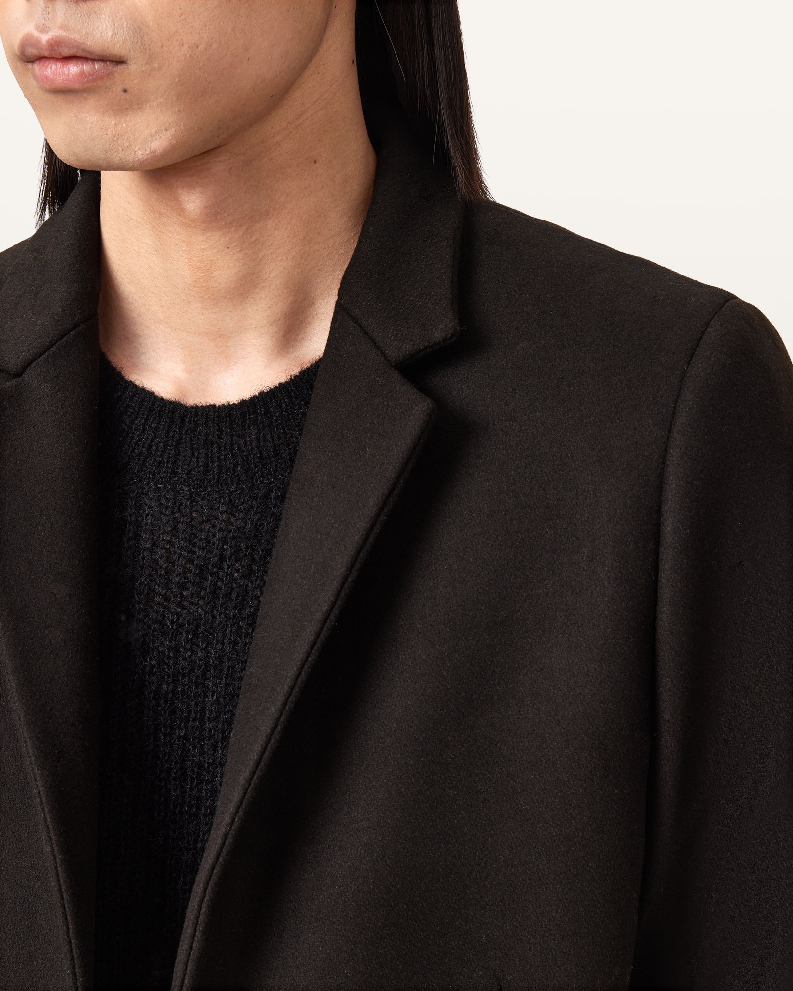 SINGLE BUTTON CLOSURE