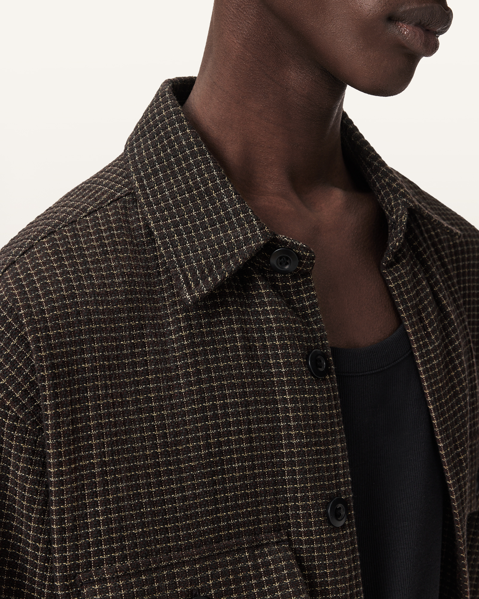 BUTTON CLOSURE