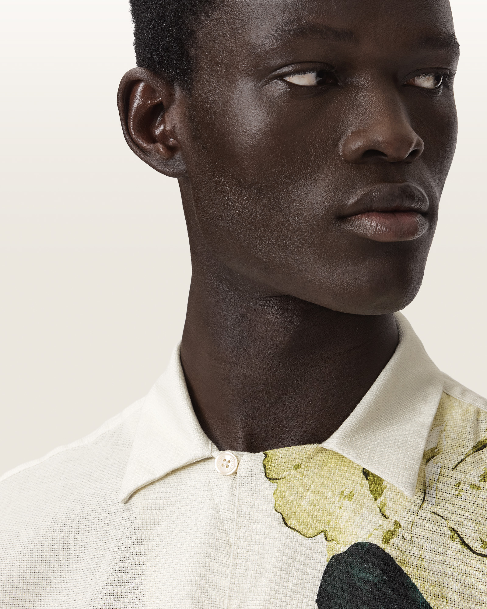 HAWAIIAN COLLAR