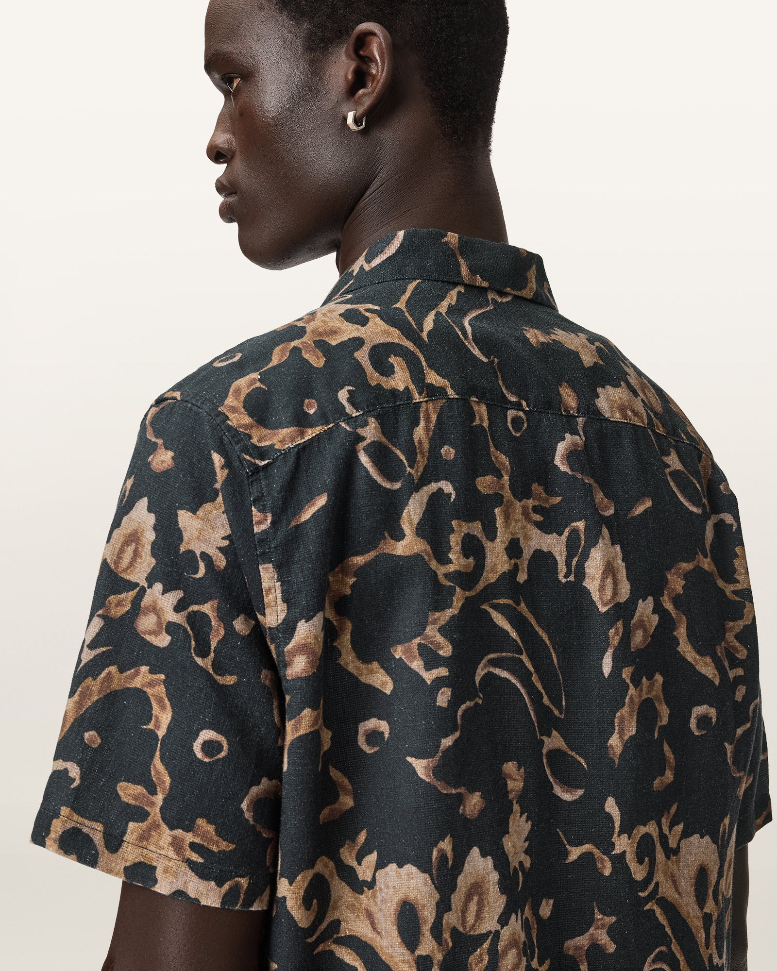 BOXY SILHOUETTE