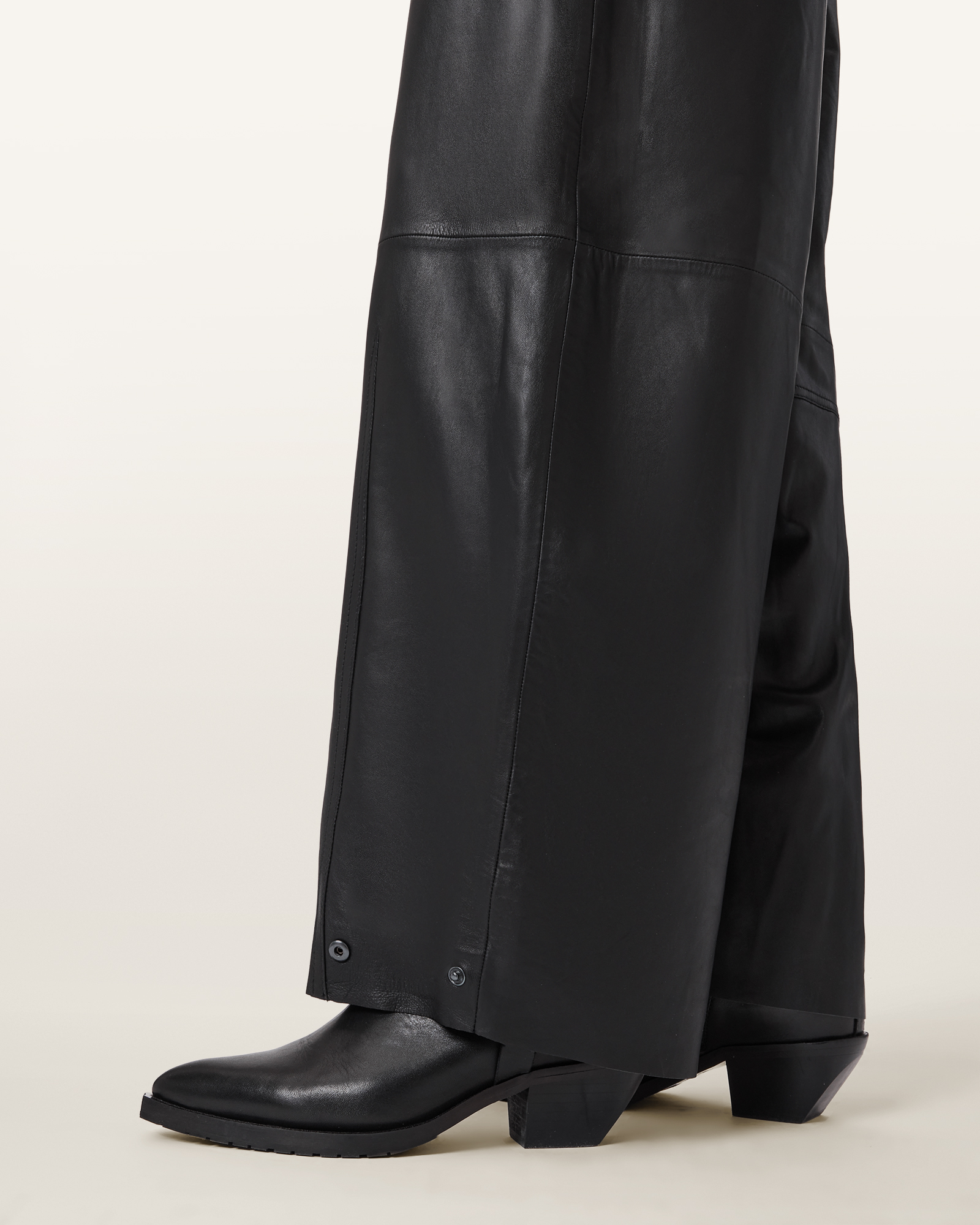 ADJUSTABLE CUFFS