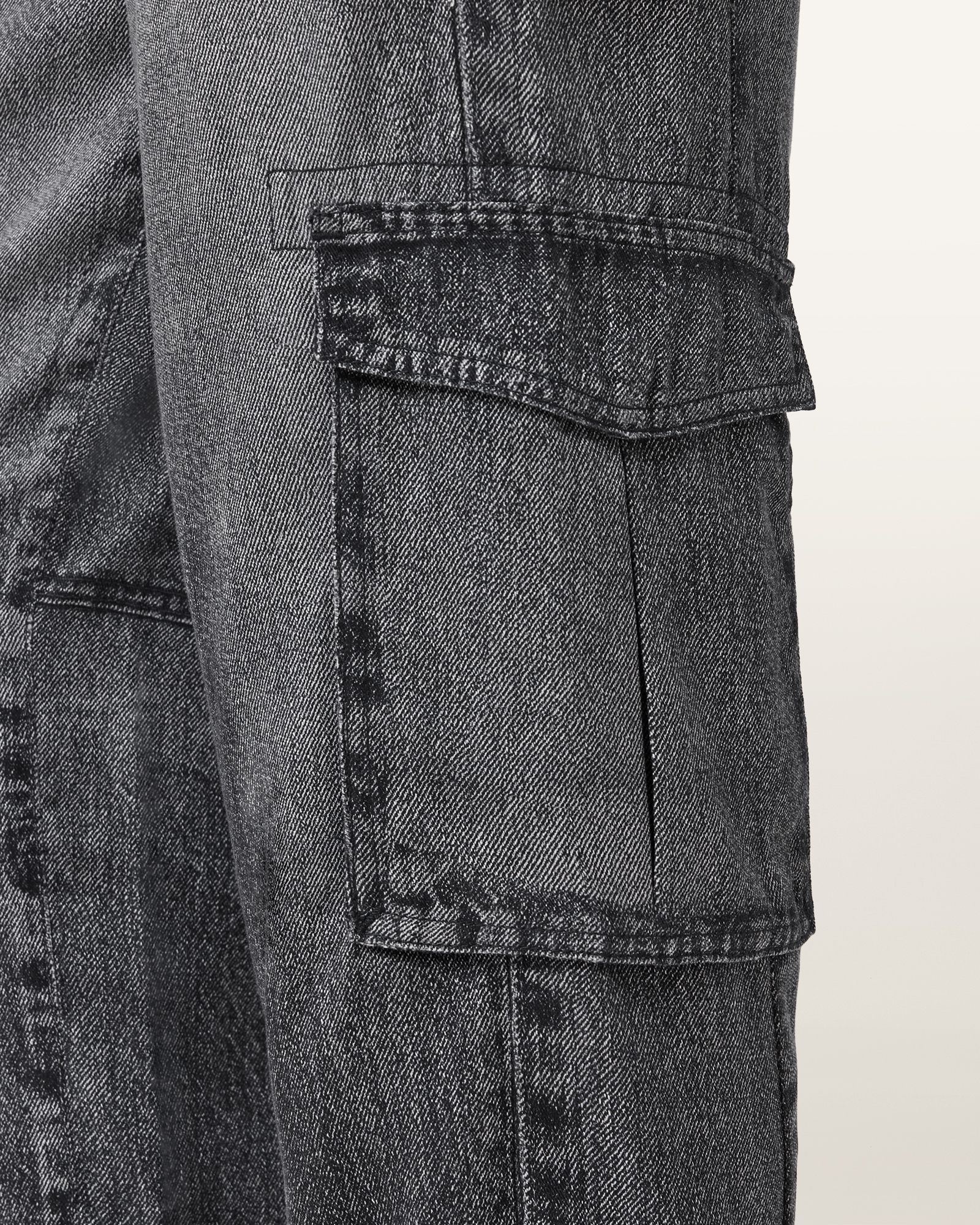 SIDE POCKETS