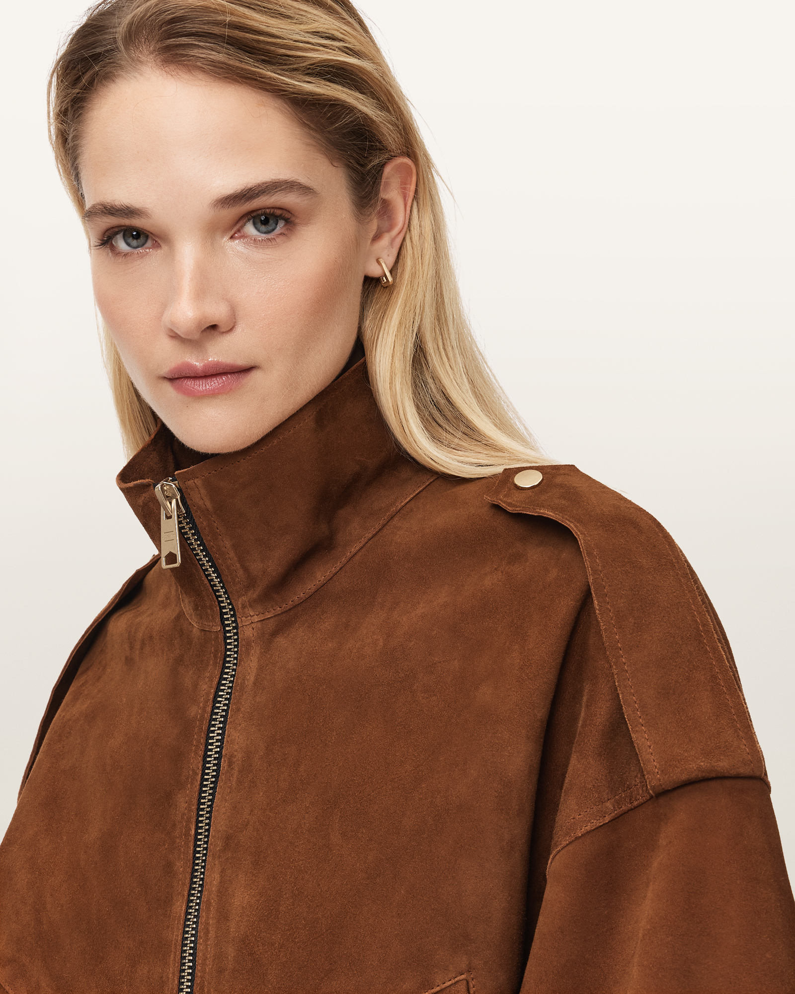 FUNNEL NECK