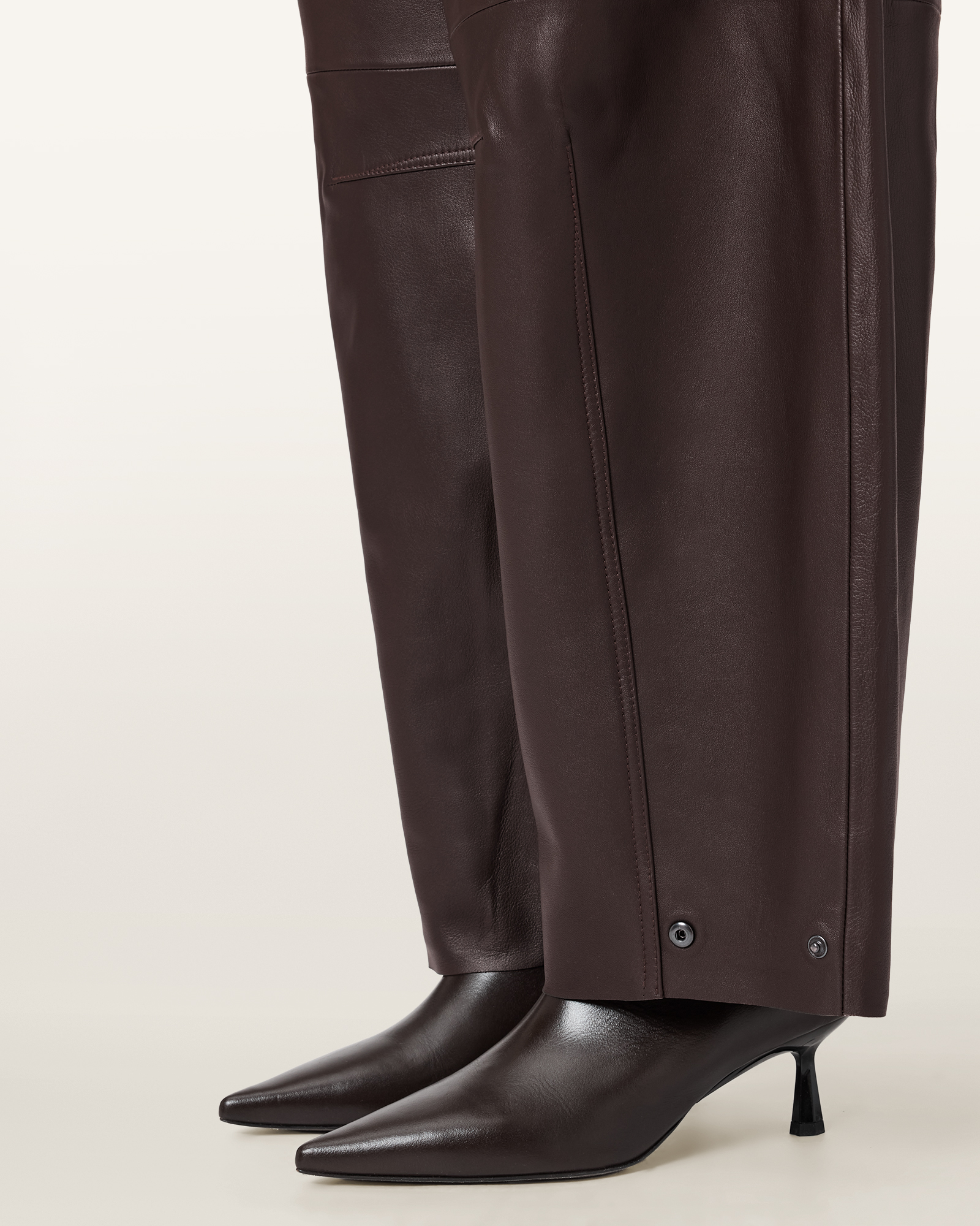 ADJUSTABLE CUFFS