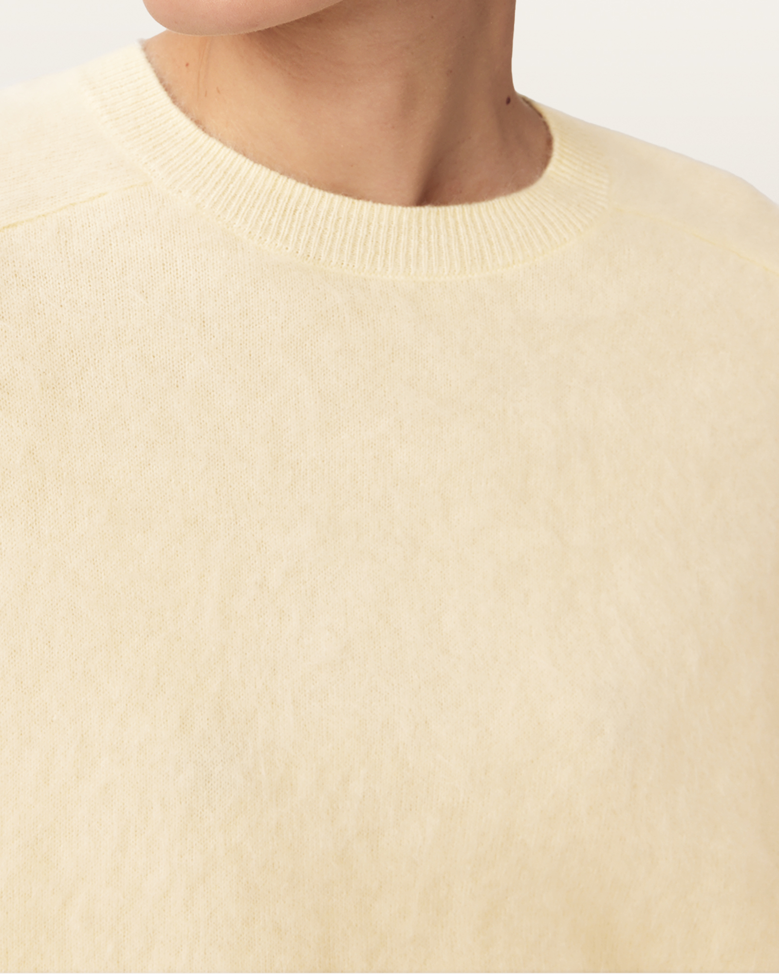 CLASSIC CREW NECK