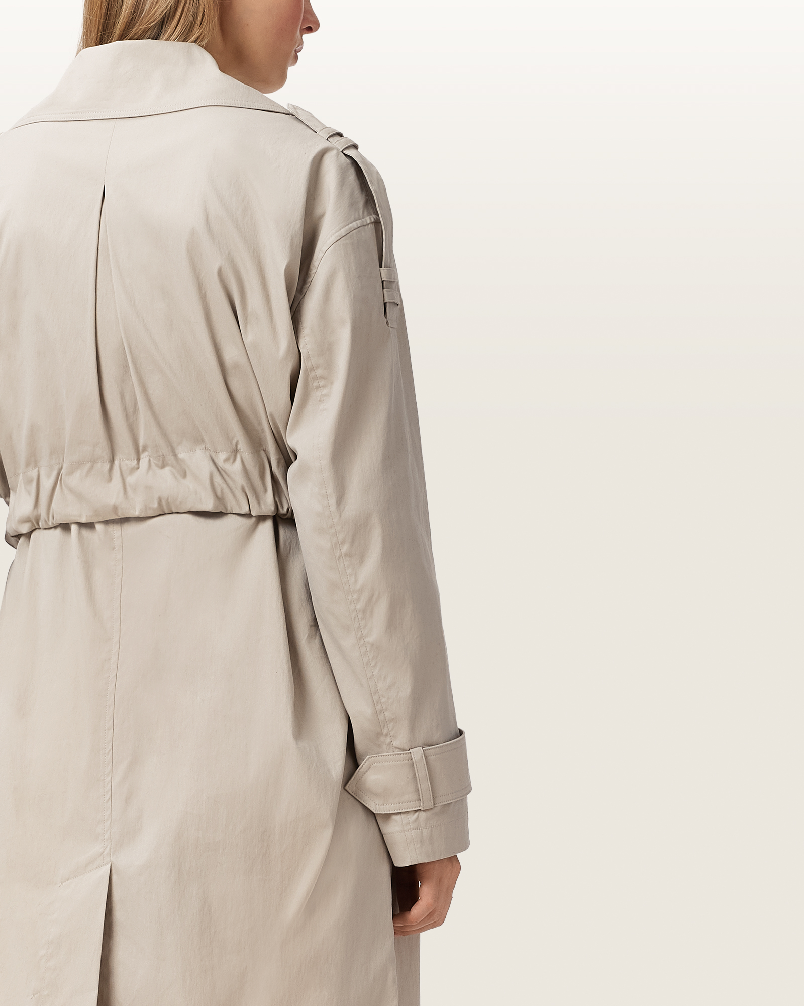 PLEATED DETAILING