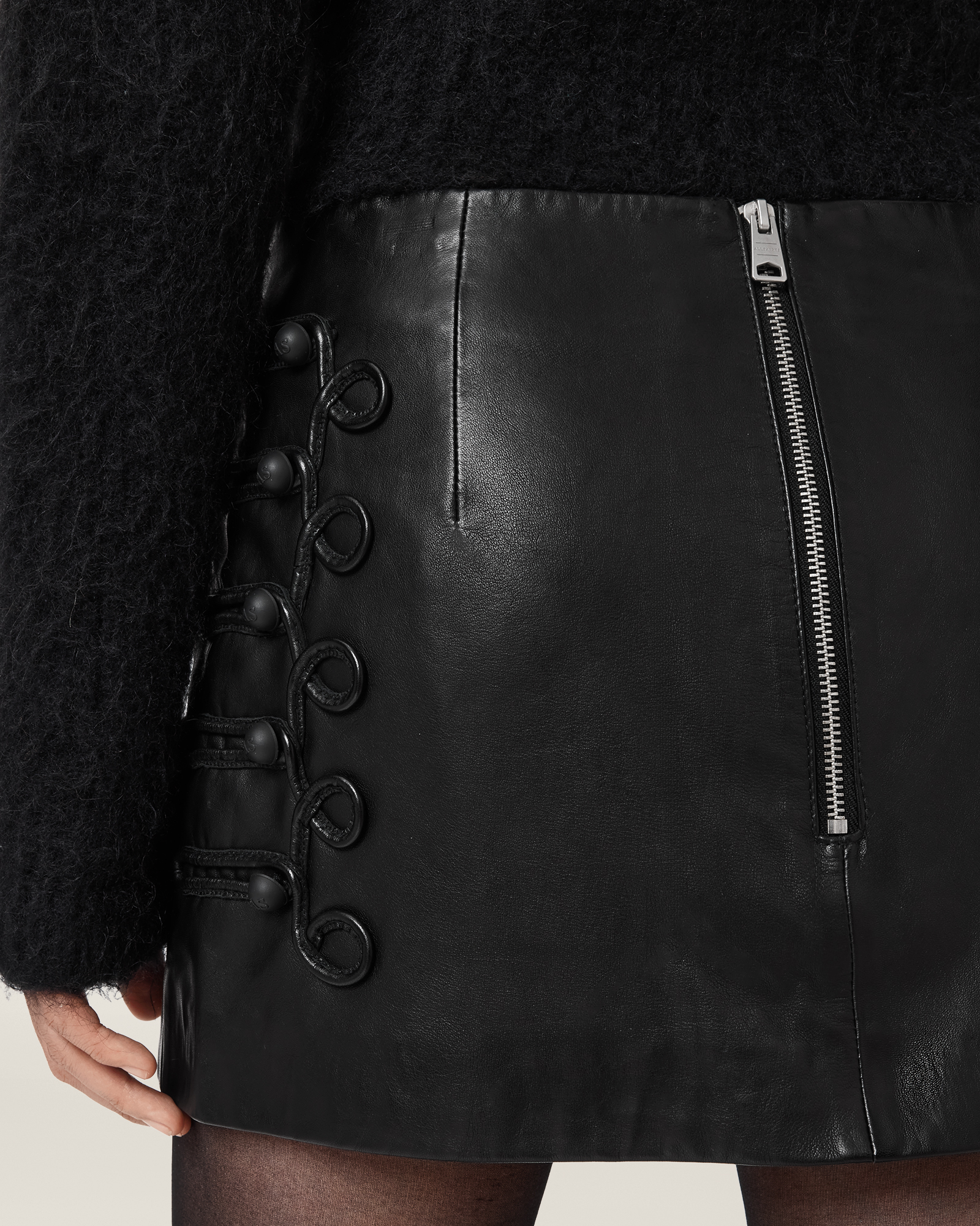 EXPOSED ZIP
