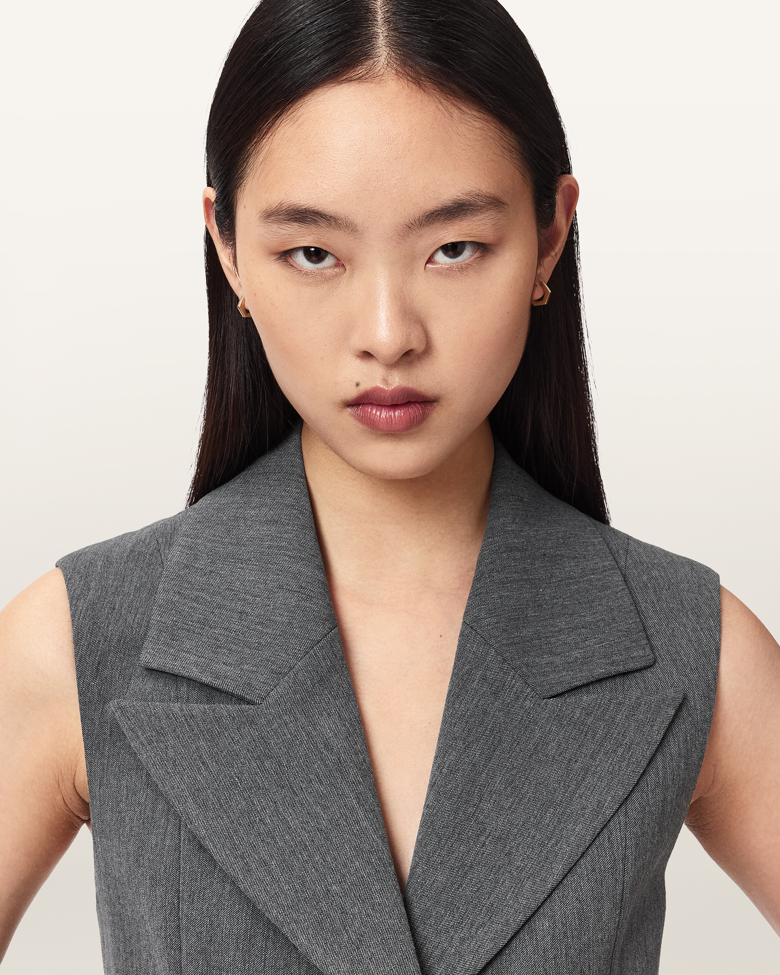 LAPEL COLLAR